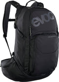 EVOC EXPLORER PRO, inklusive Trinkblasenfach für Trinkblasen und Regenhülle, Rucksack