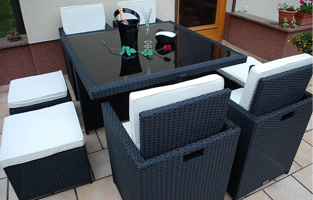 Ragnarök-Möbeldesign PolyRattan, 8 Jahre GARANTIE auf UV-Beständigkeit Gartenmöbel Schwarz Essgruppe Tisch + 4 Stühle 4 Hocker 12 Polster